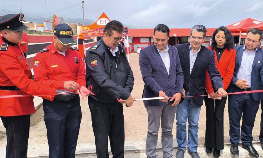 FIRMA DE CONVENIO BOMBEROS N2 MONTUFAR
